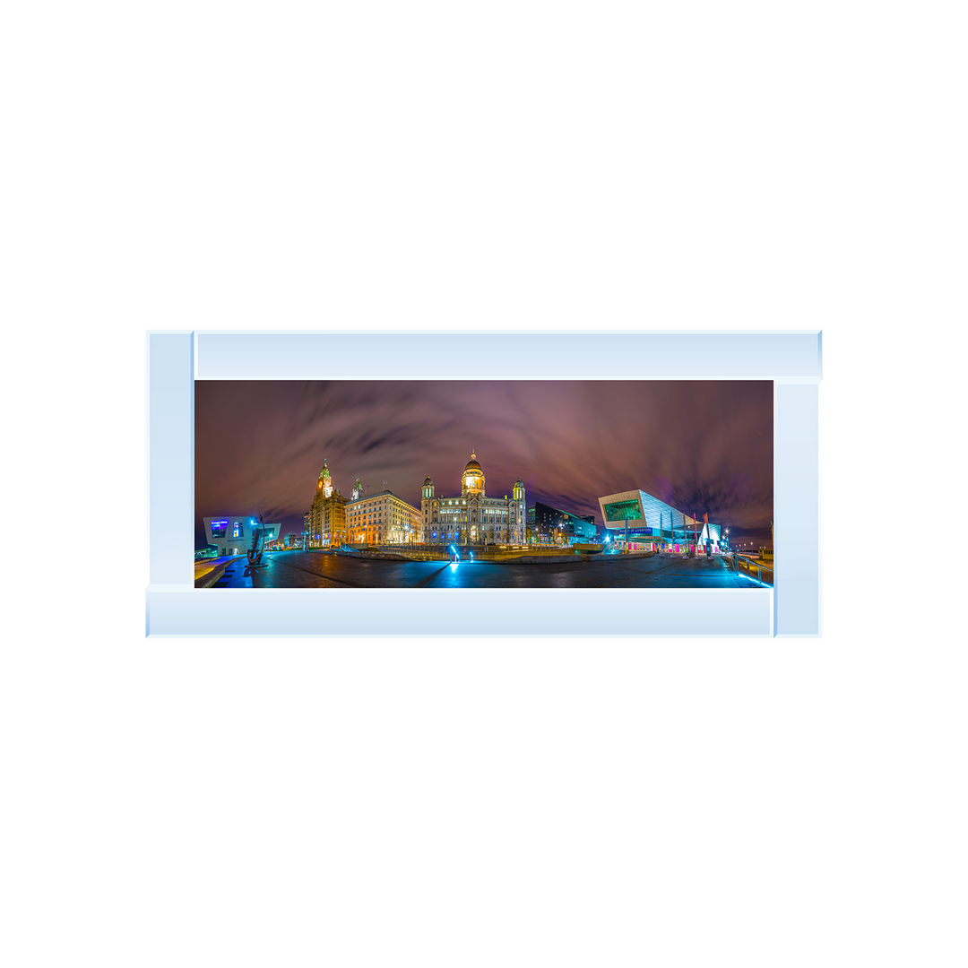 CY040 Night panorama of Three Graces and the museum of Liverpool
