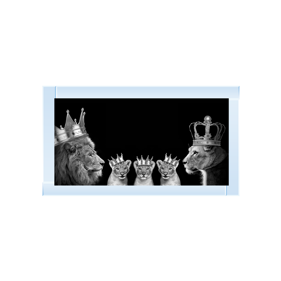Lion family of 5 (Silver Crowns)