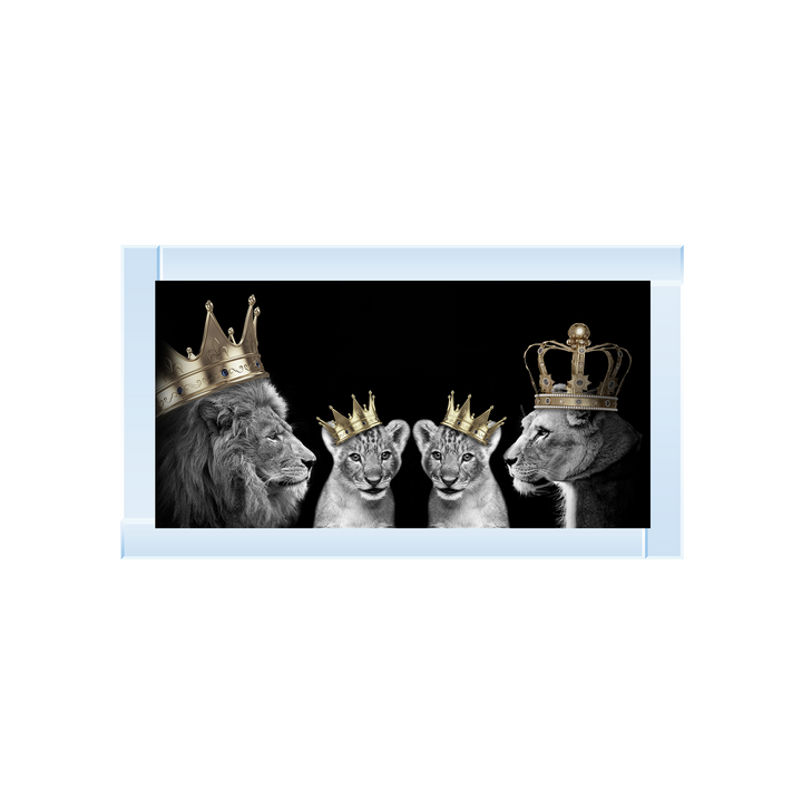 Lion family of 4 (Gold Crowns)