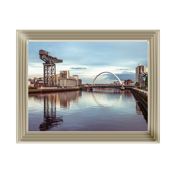 CY022 View along the river Clyde
