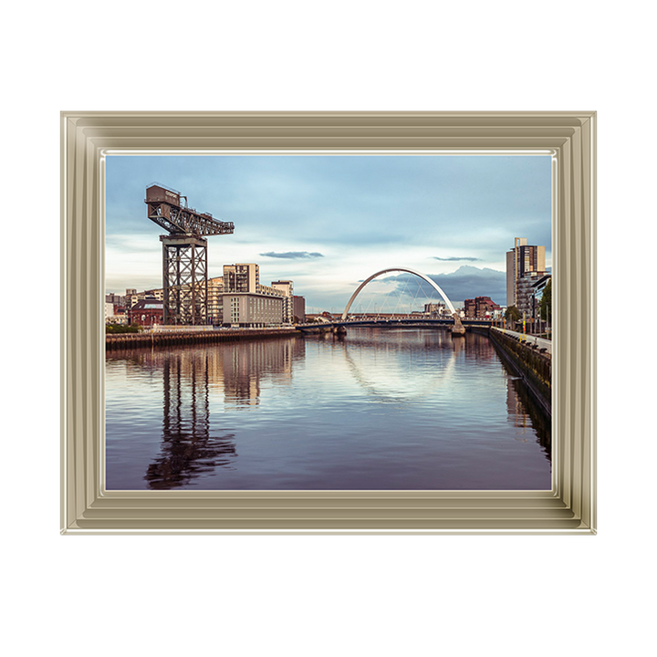 CY022 View along the river Clyde