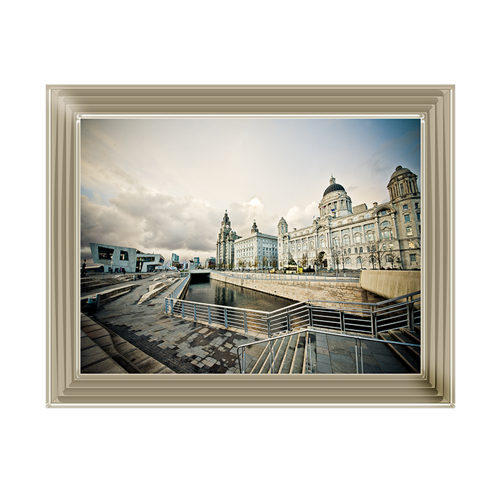 CY037 Three Graces at Dusk