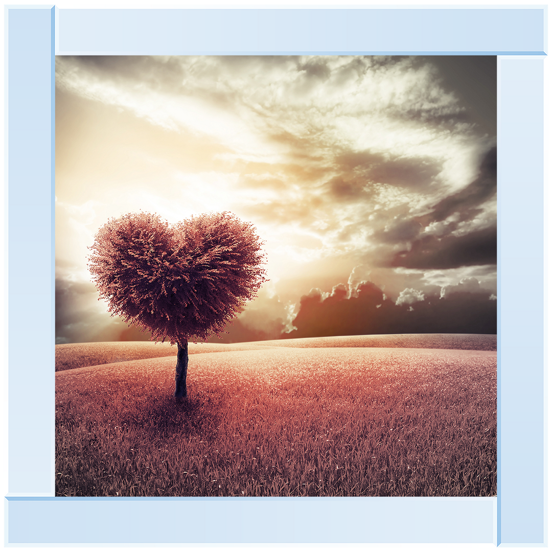 LS048 Heart Tree