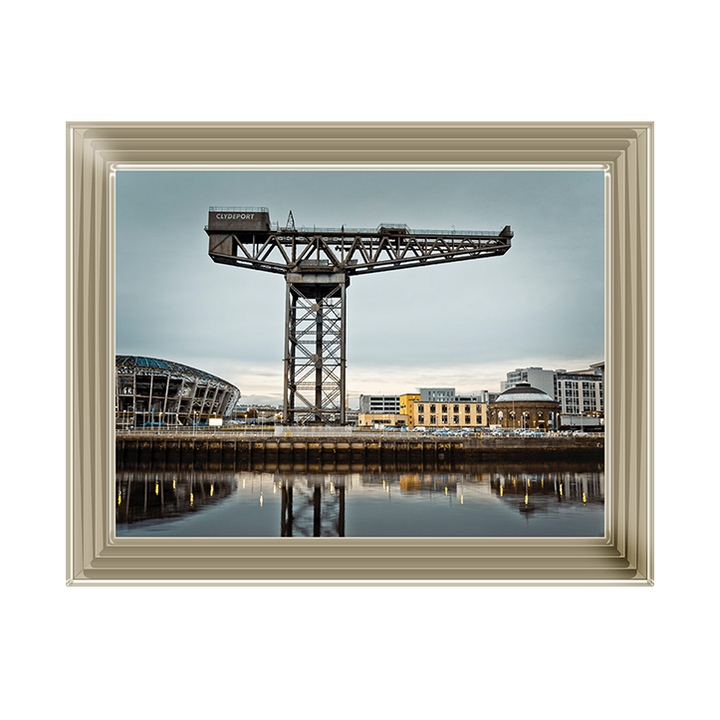 CY025 Finnieston crane on River Clyde