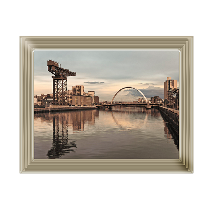 CY023 View along the river Clyde II
