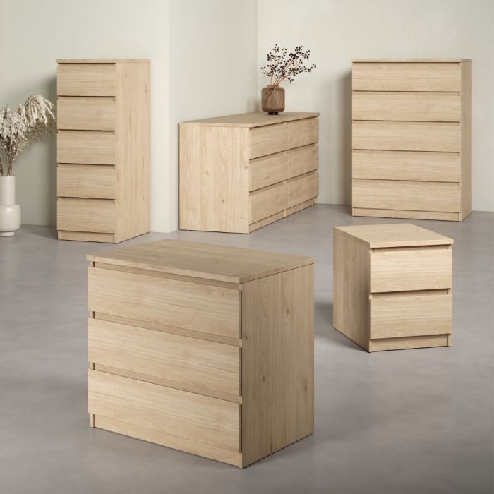 Naia Wide Chest of 6 Drawers in Jackson Hickory Oak