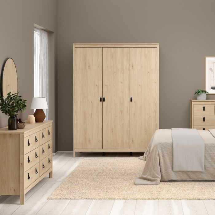 Jackson Hickory Oak 8 Drawer Double Dresser – Madrid Collection