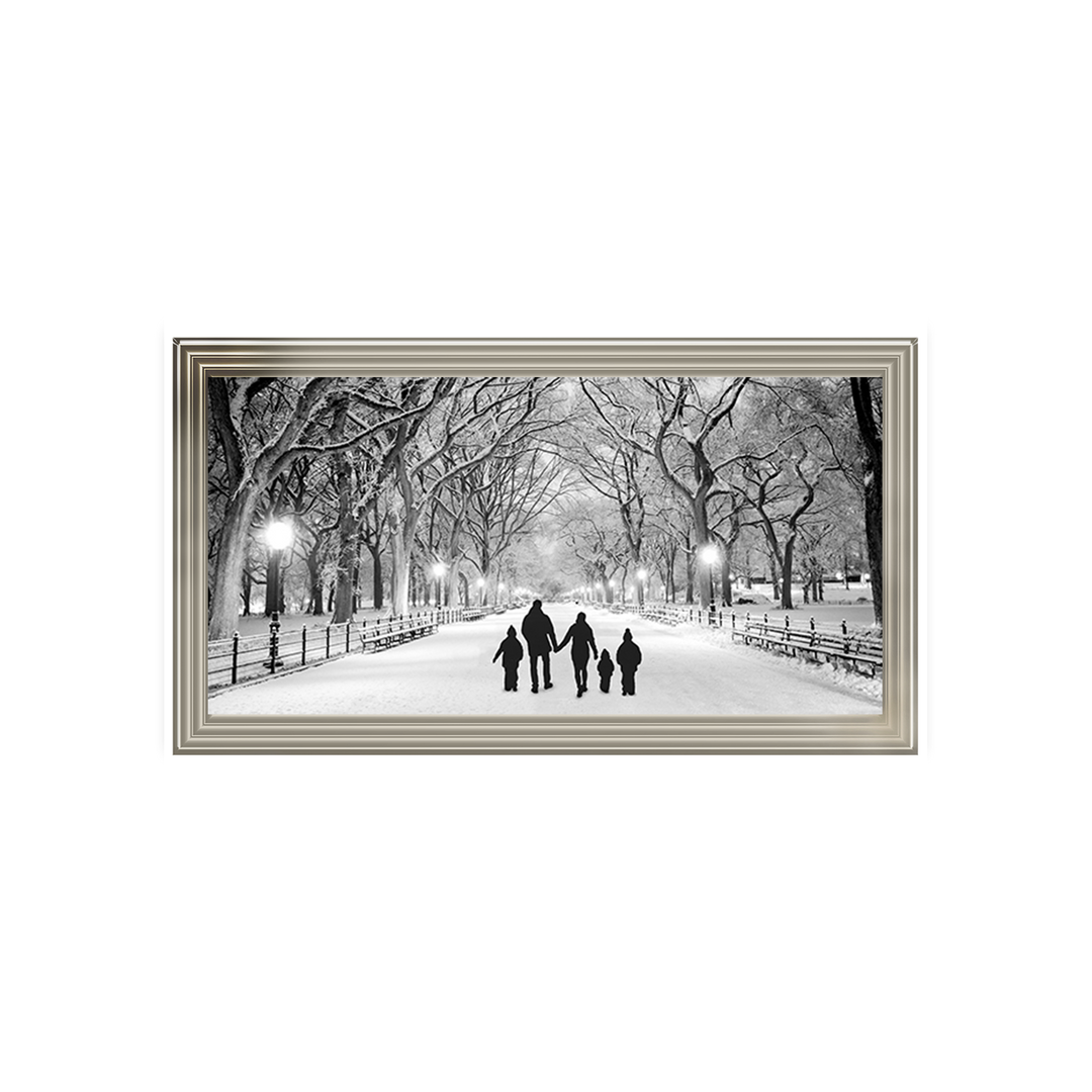 FG375  Family Walk