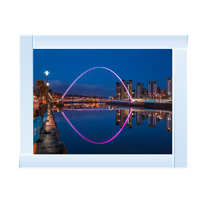 CY068 Gateshead Millenium Bridge, Newcastle Upon Tyne I