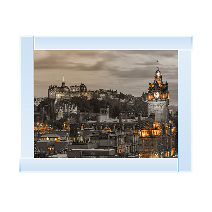 CY013 Edinburgh Castle and The Balmoral Hotel