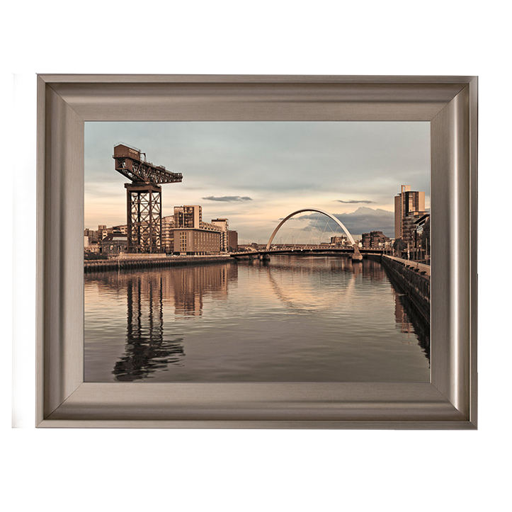 CY023 View along the river Clyde II