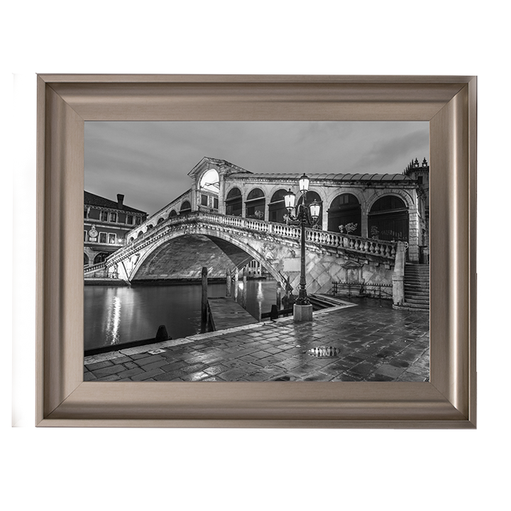 CY078 Rialto Bridge at night, Venice (Black and white)