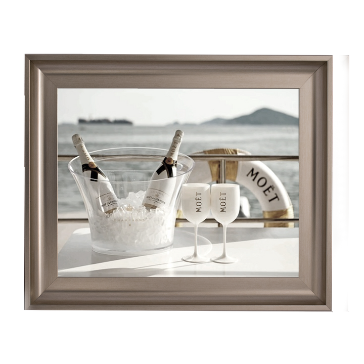 Moet at sea