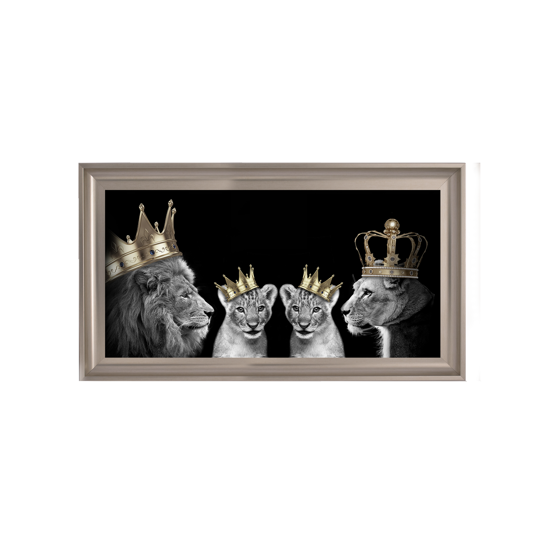 Lion family of 4 (Gold Crowns)