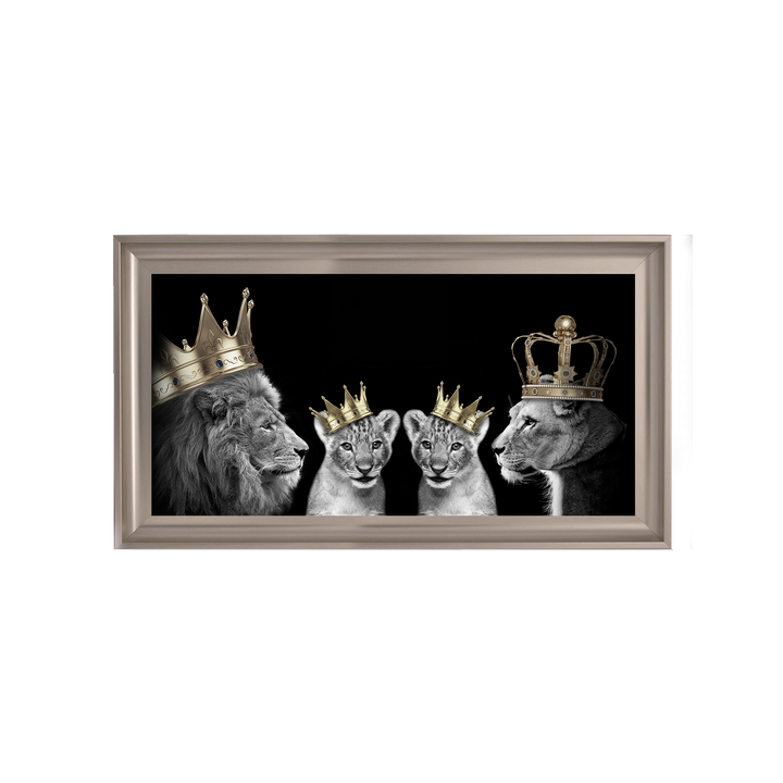 Lion family of 4 (Gold Crowns)
