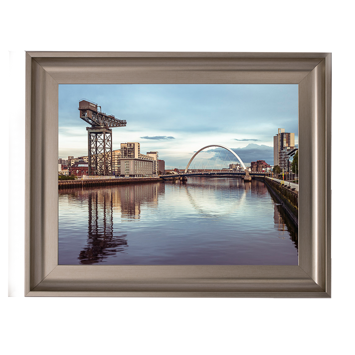 CY022 View along the river Clyde