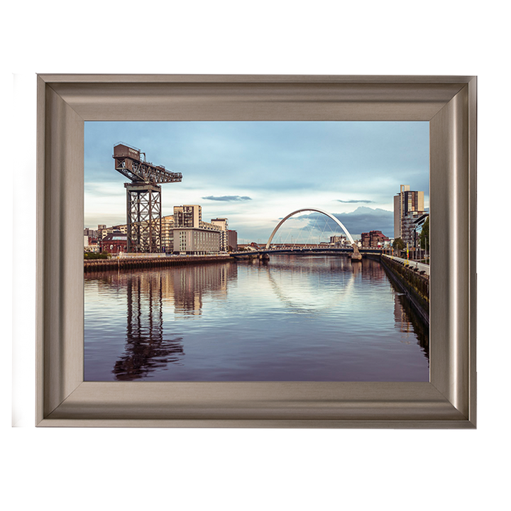 CY022 View along the river Clyde