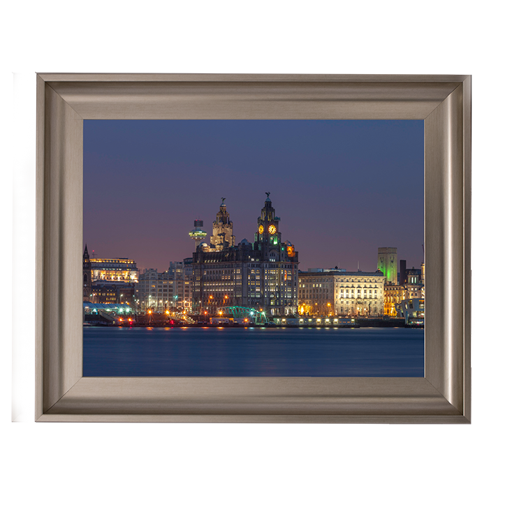 CY043 Liverpool city skyline across the River Mersey