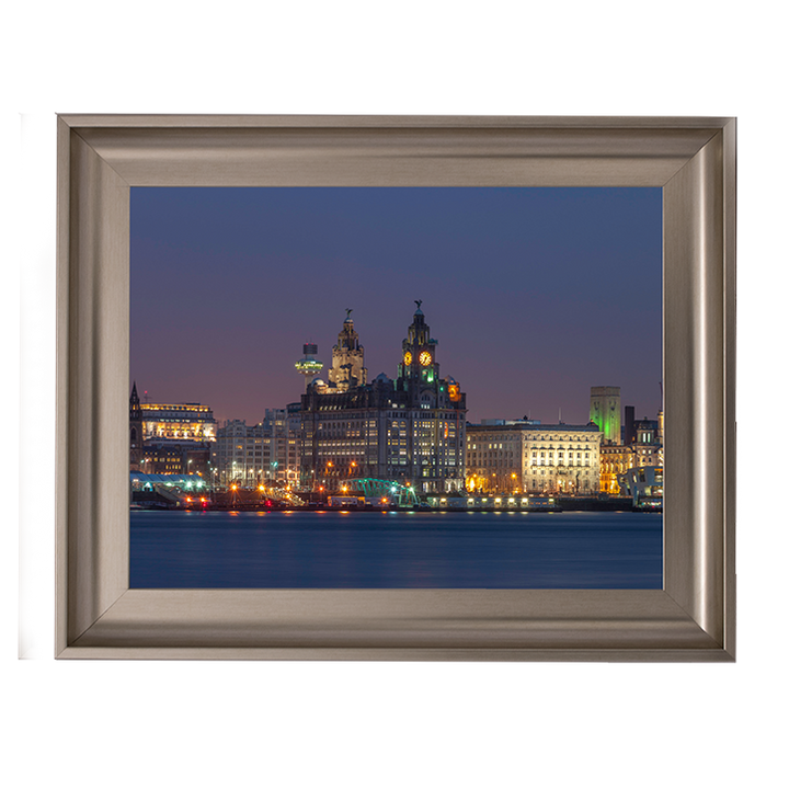 CY043 Liverpool city skyline across the River Mersey