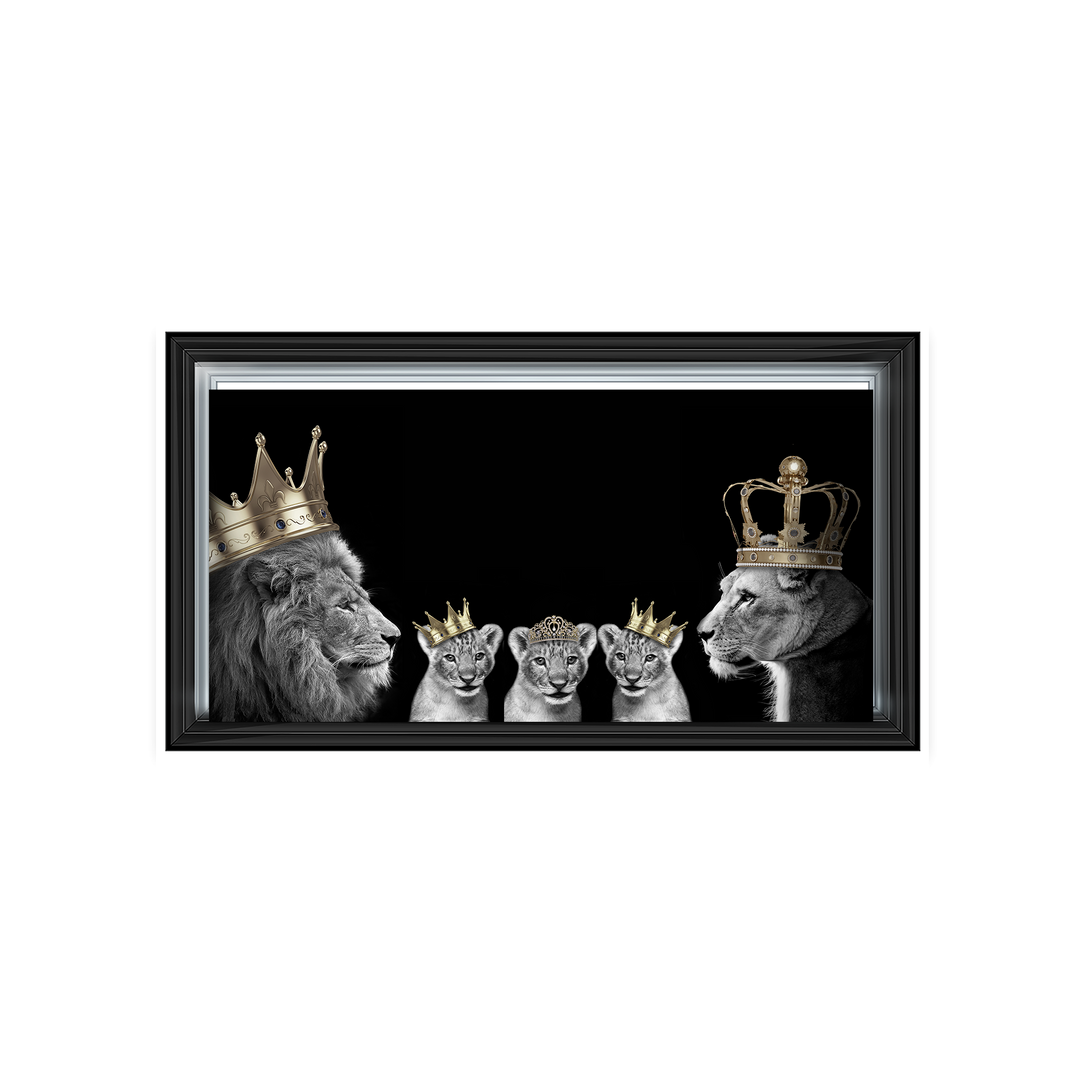 Lion family of 5 (gold Crowns)