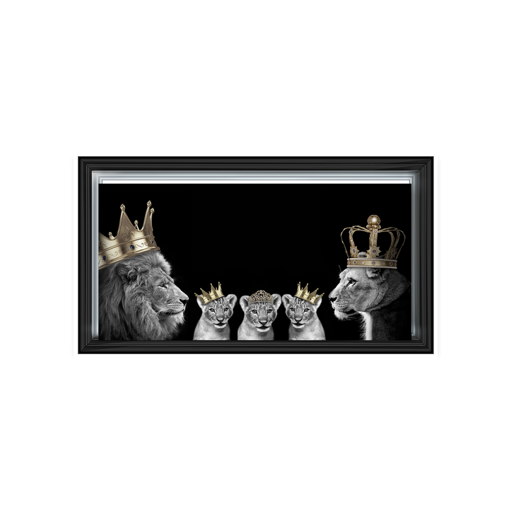 Lion family of 5 (gold Crowns)