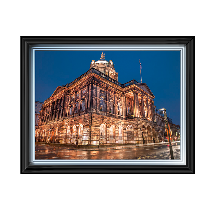 CY039 Town Hall Building at night