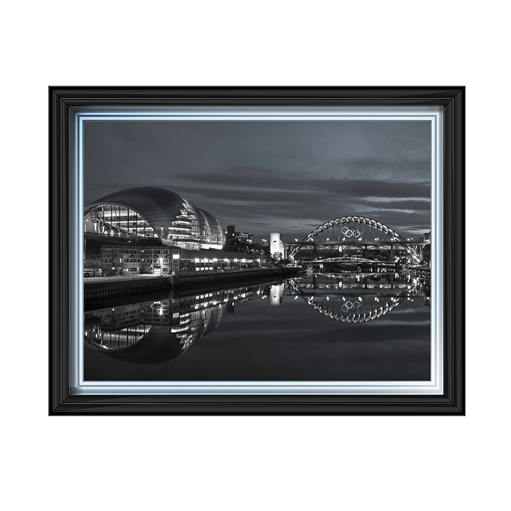 CY070 The Sage Gateshead and the Tyne bridge, Newcastle Upon Tyne I