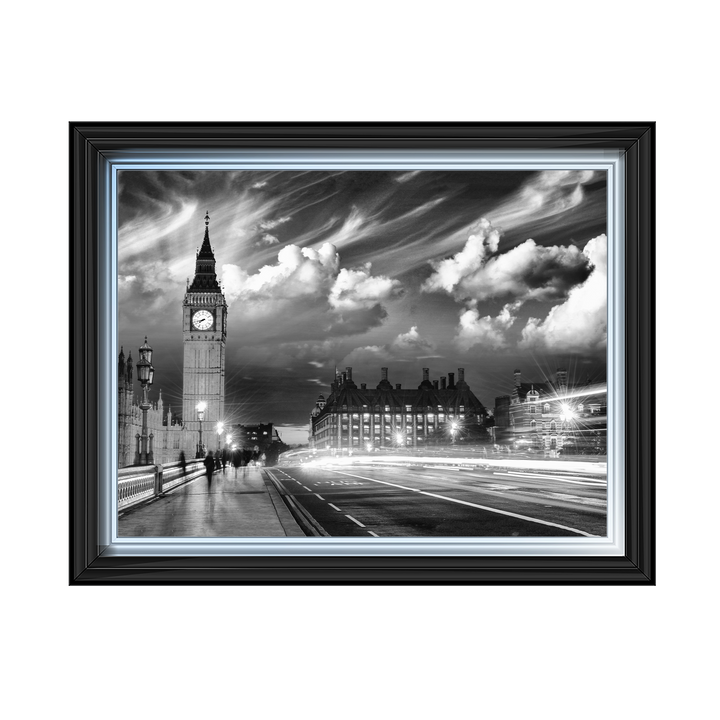 London's blinding lights (Black and White)