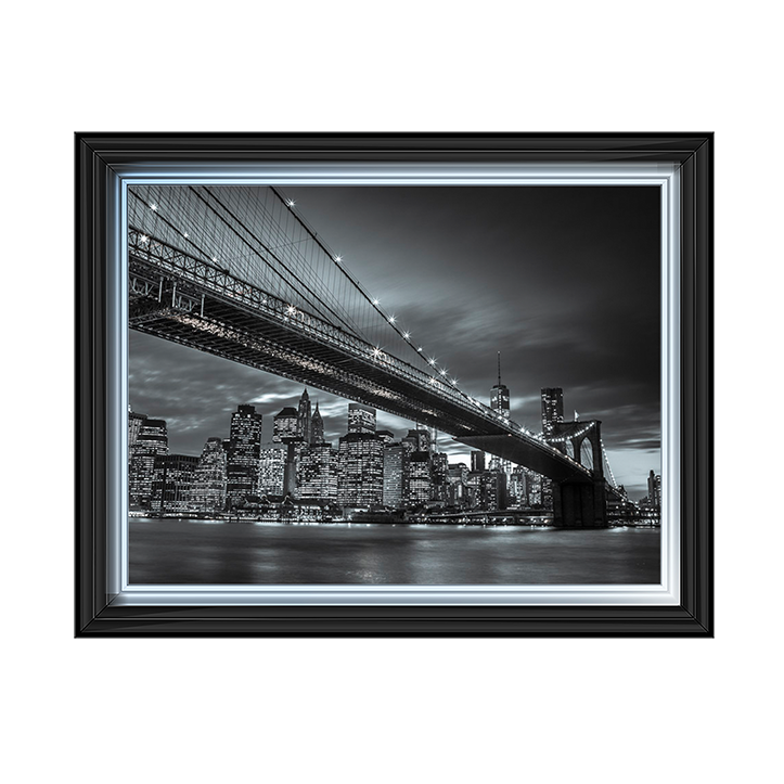 CY064 Brooklyn Bridge and lower Manhattan skyline at dusk