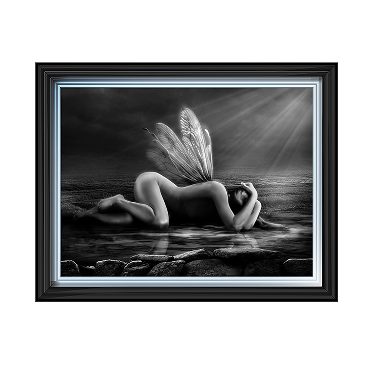 Ocean Fairy, Black and white