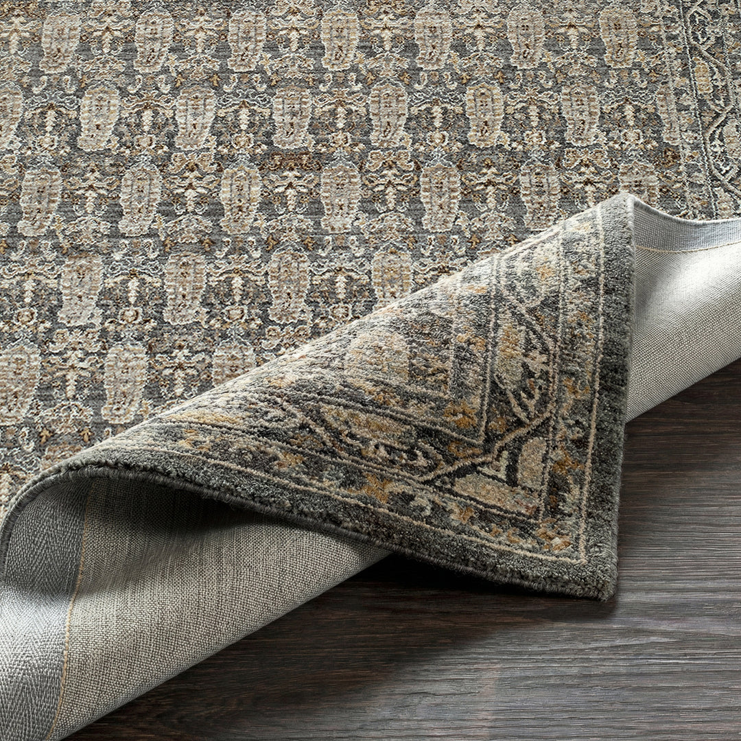Refined Arda Vintage Traditional Rug