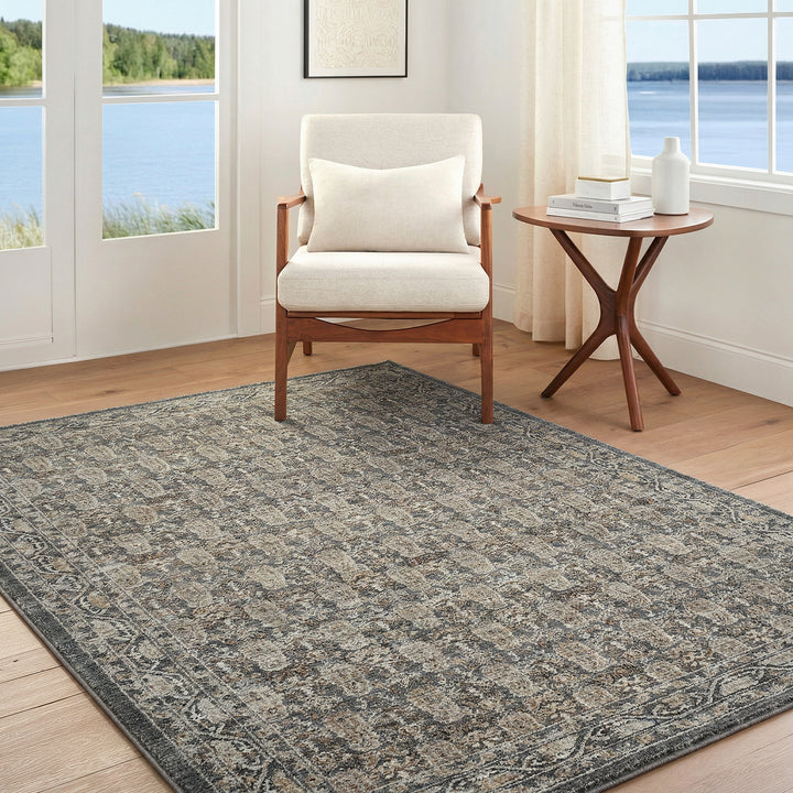 Stylish Arda Vintage Traditional Rug