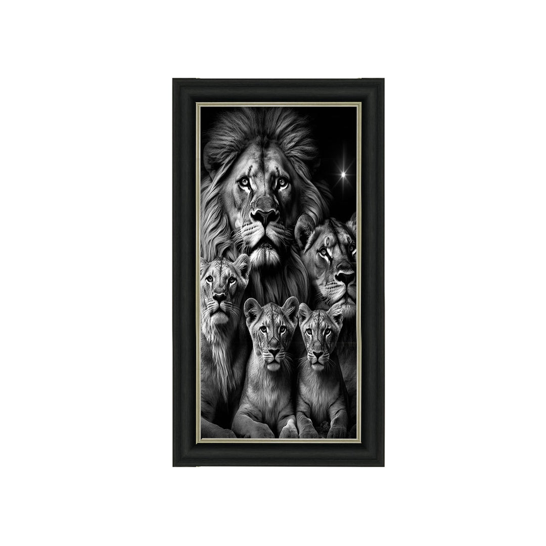 AN1500 LION FAMILY B&W
