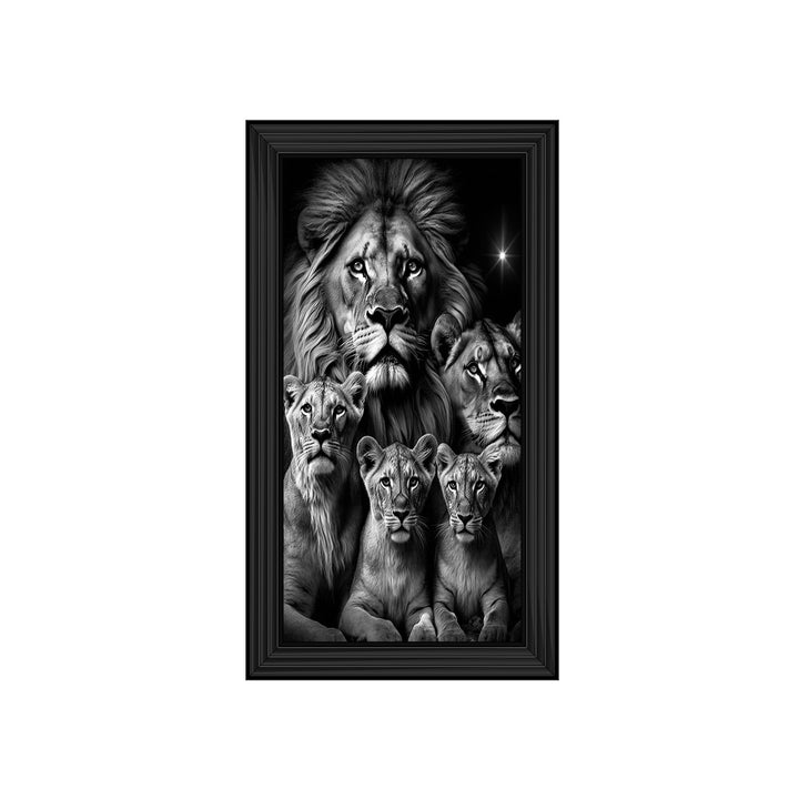AN1500 LION FAMILY B&W