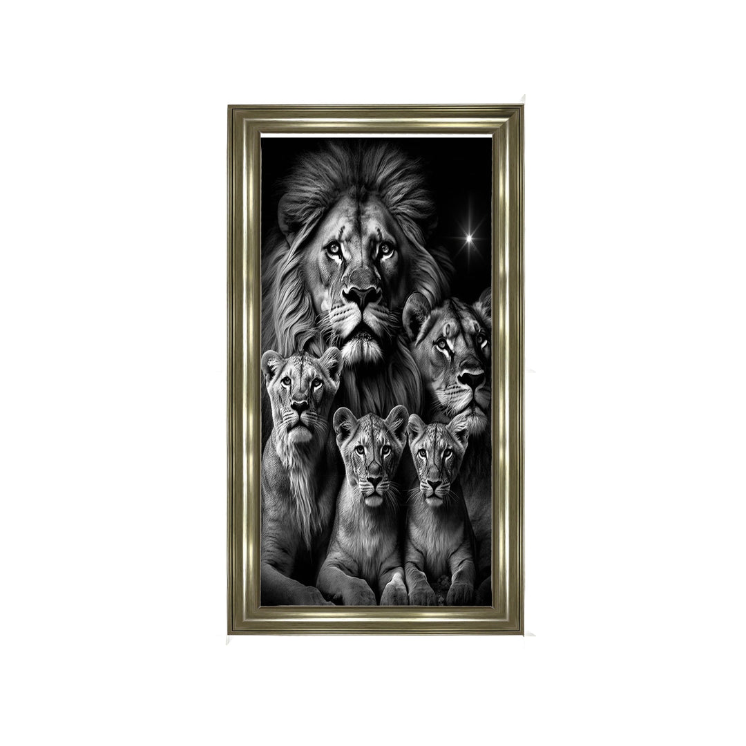AN1500 LION FAMILY B&W