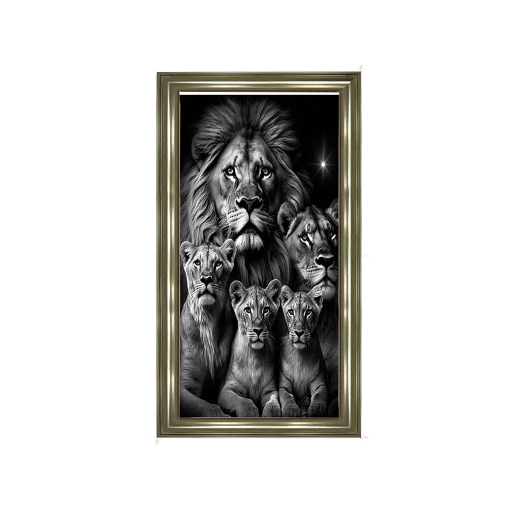 AN1500 LION FAMILY B&W