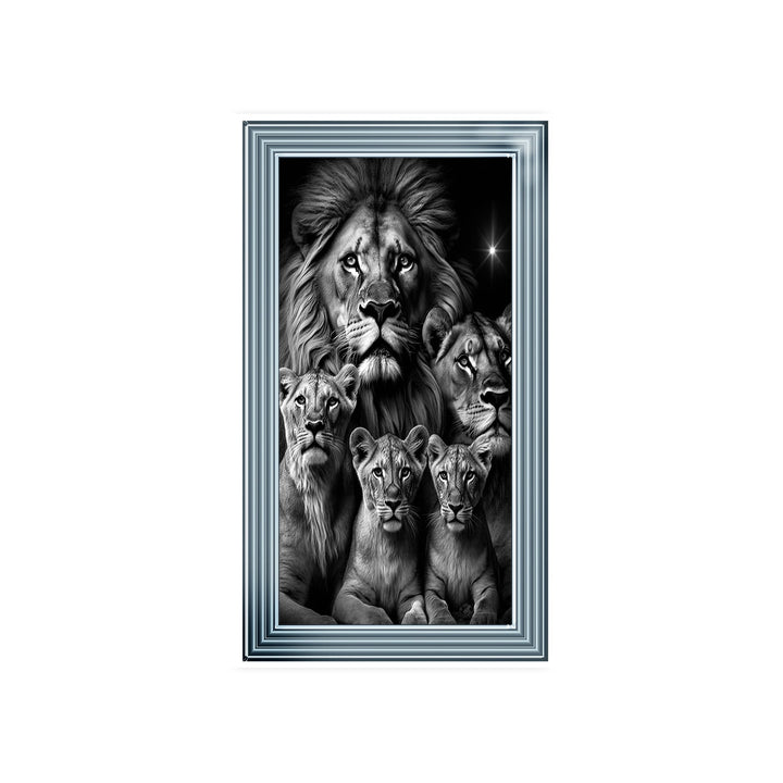 AN1500 LION FAMILY B&W