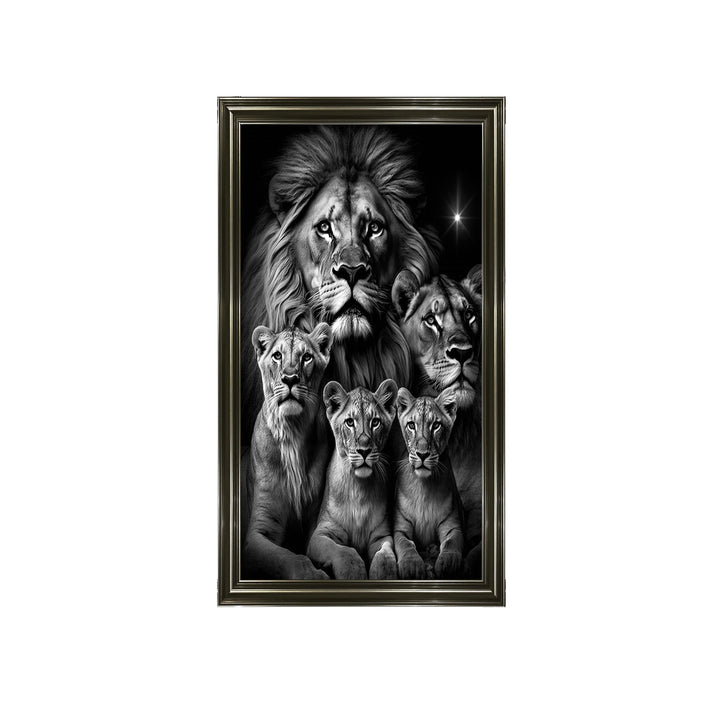 AN1500 LION FAMILY B&W