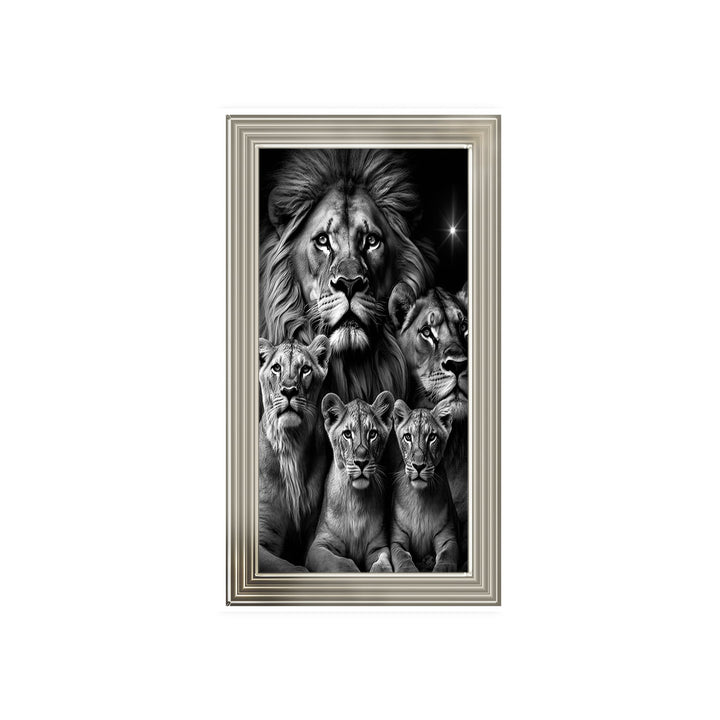 AN1500 LION FAMILY B&W