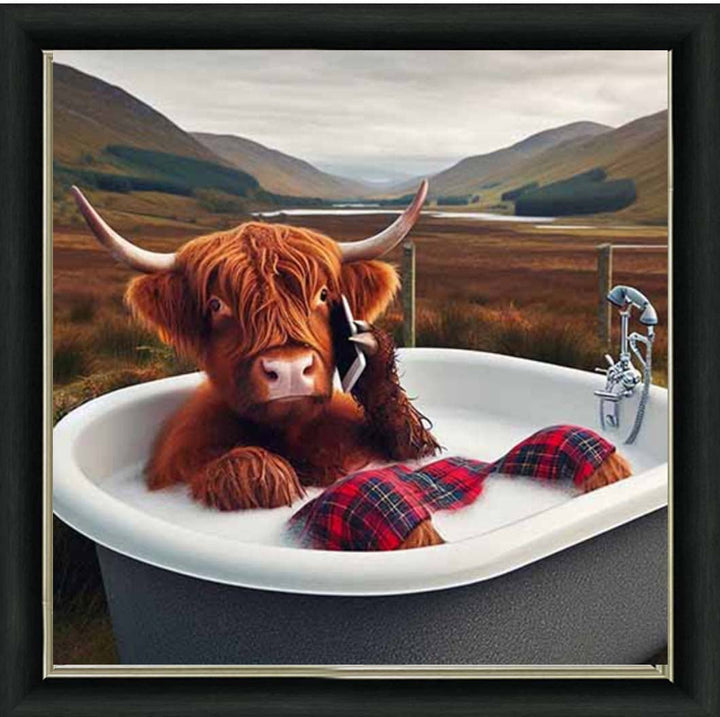 AN2136 Highland Cow On Phone Taking Bath