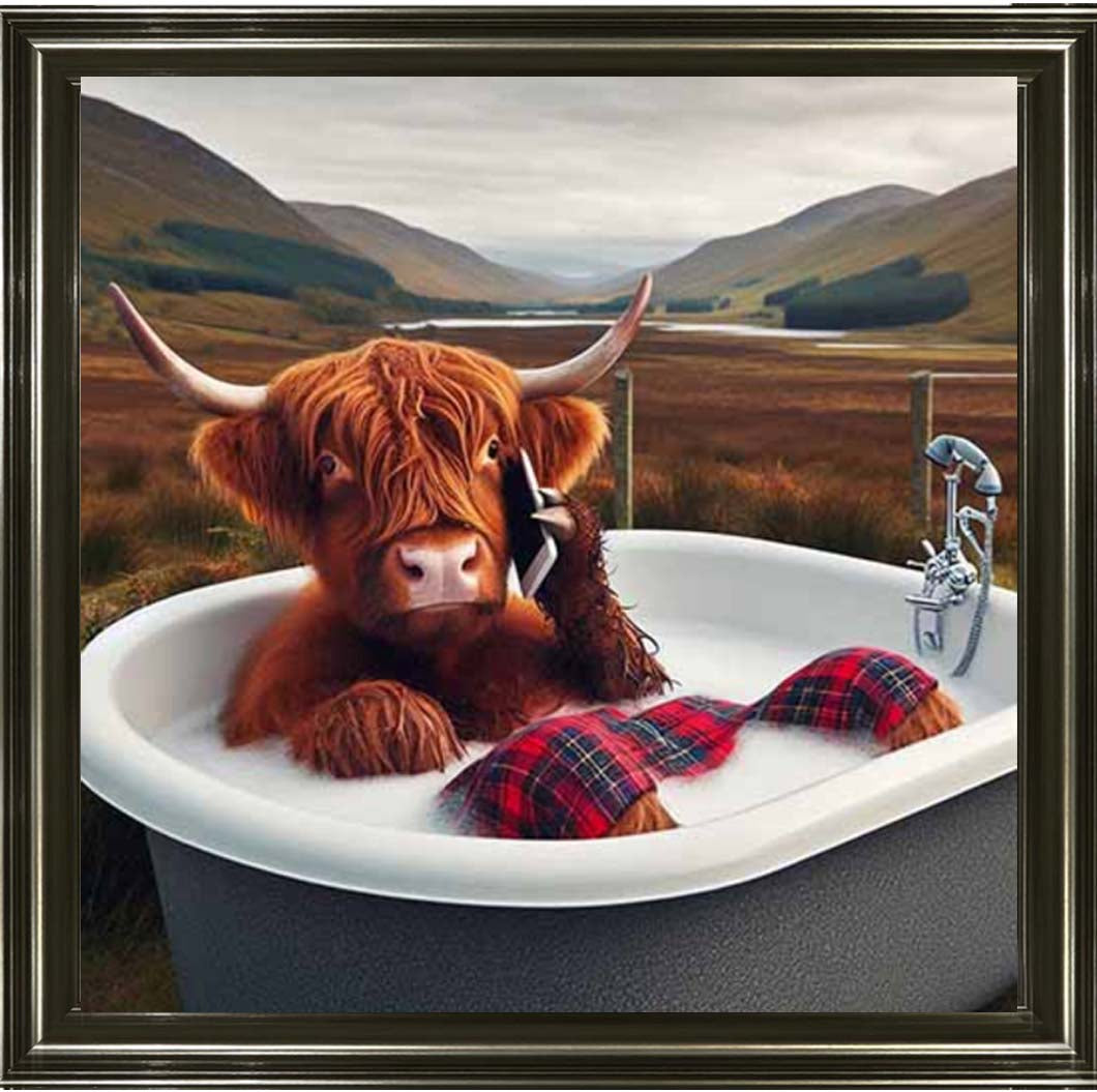 AN2136 Highland Cow On Phone Taking Bath