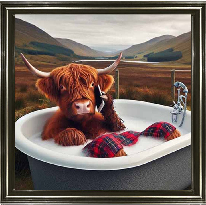 AN2136 Highland Cow On Phone Taking Bath