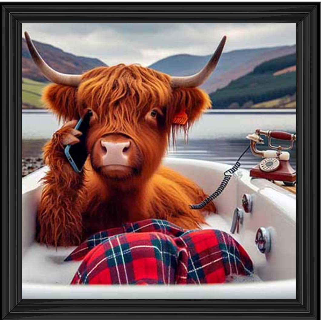 AN2138 Highland Cow On Phone Taking Bath |||