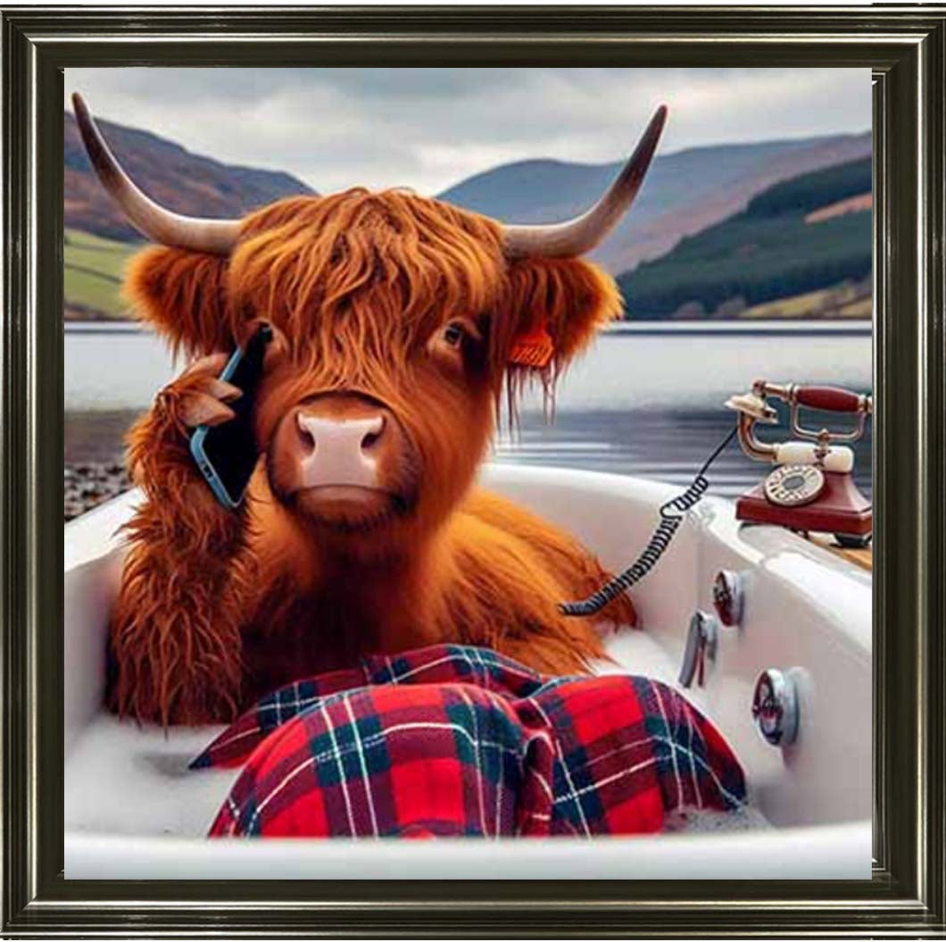 AN2138 Highland Cow On Phone Taking Bath |||