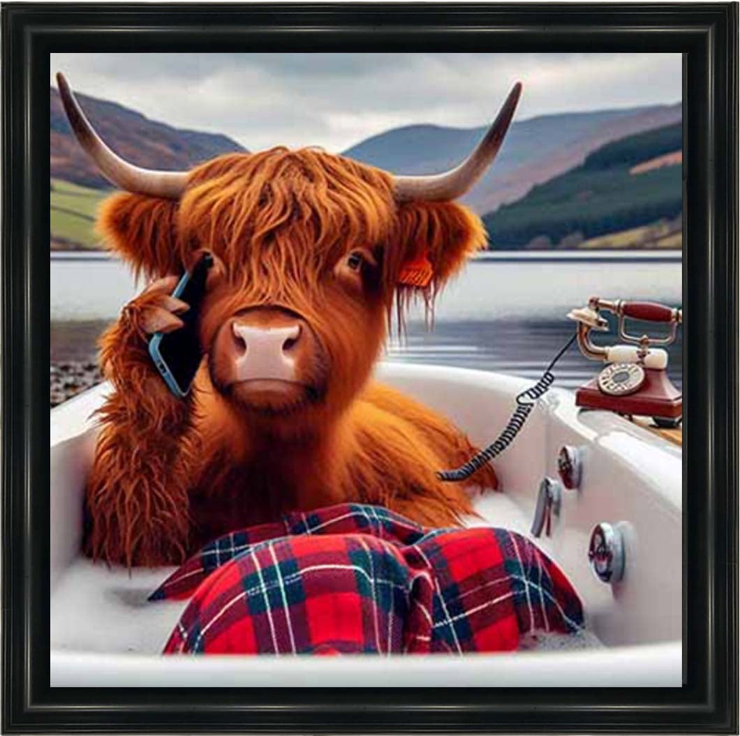AN2138 Highland Cow On Phone Taking Bath |||