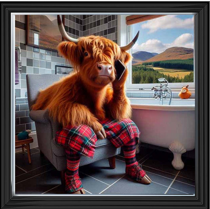 AN2139 Highland Cow On Toilet With Phone