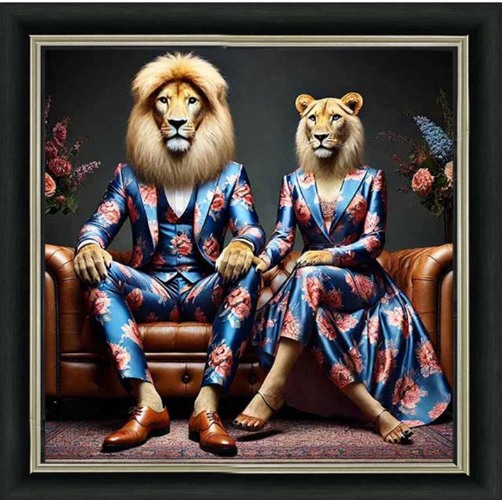 AN2259 Lion Couple Act As Human