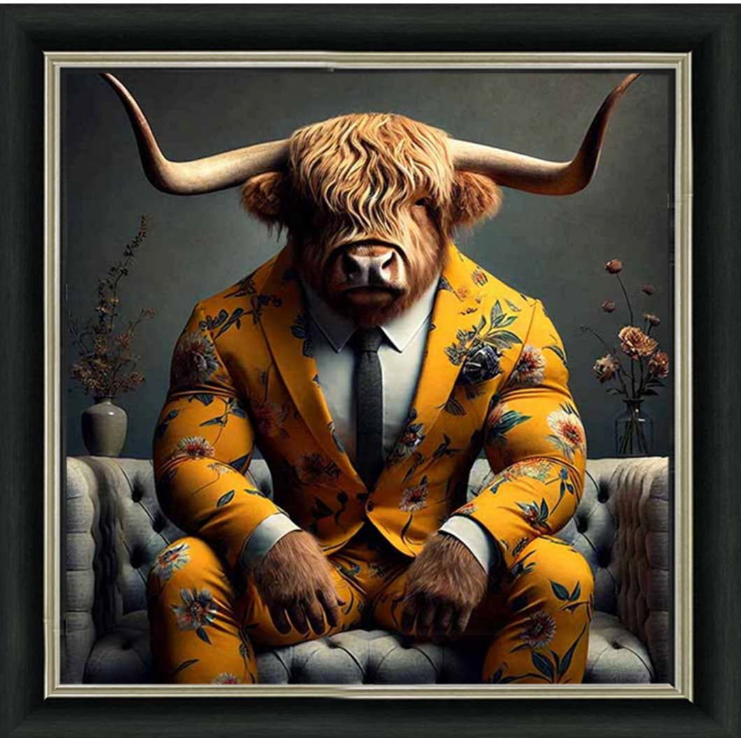 AN2435 Boss Highland cow