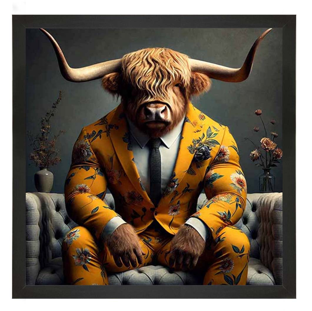 AN2435 Boss Highland cow