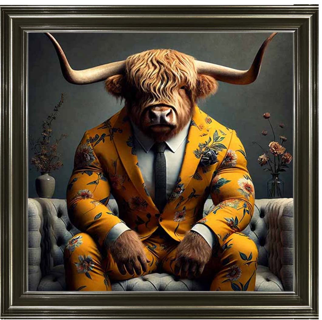 AN2435 Boss Highland cow